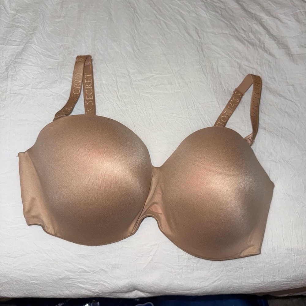 Victoria’s Secret Strapless Bra